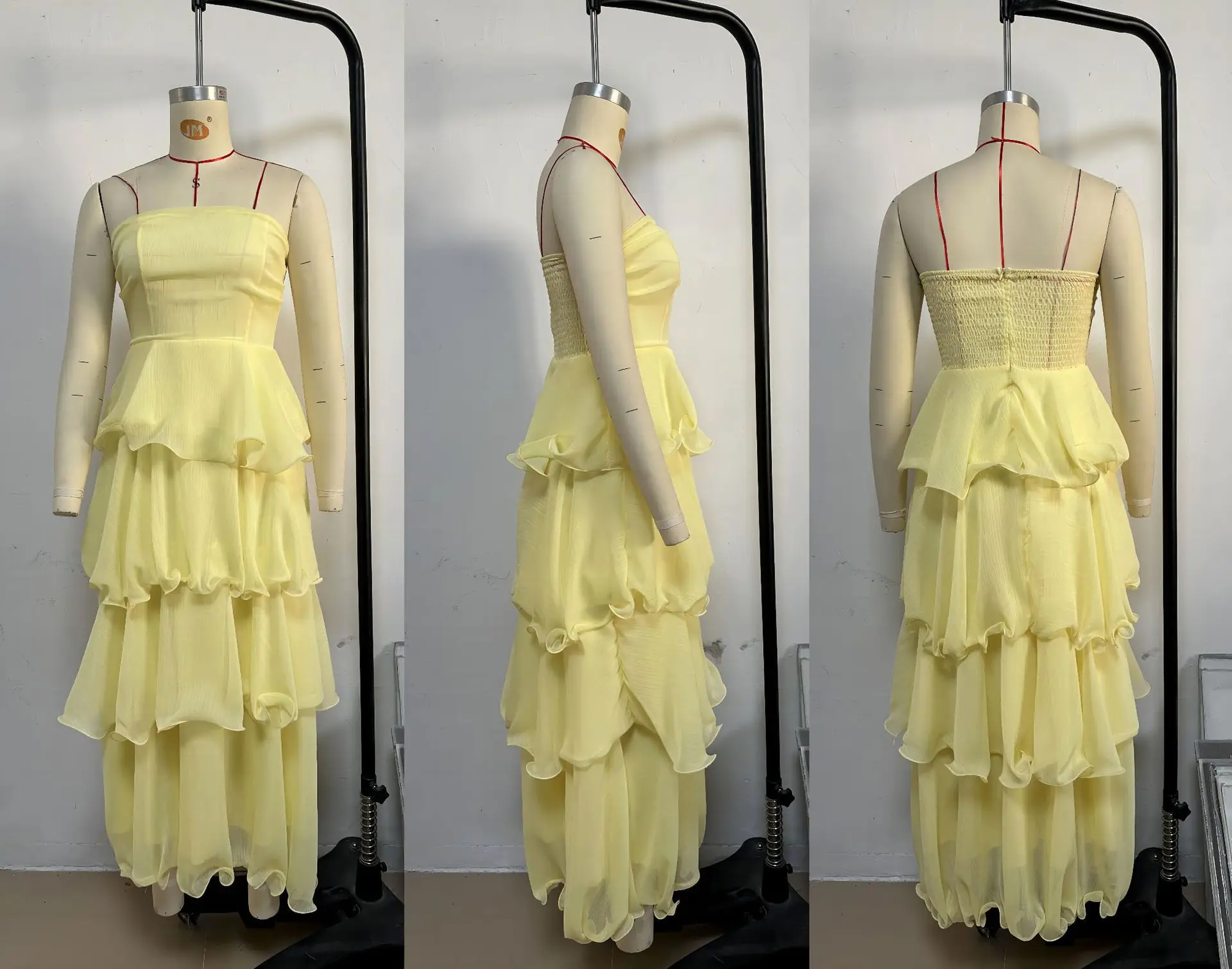 Vestido longo de verão em camadas sem alças de cor sólida doce