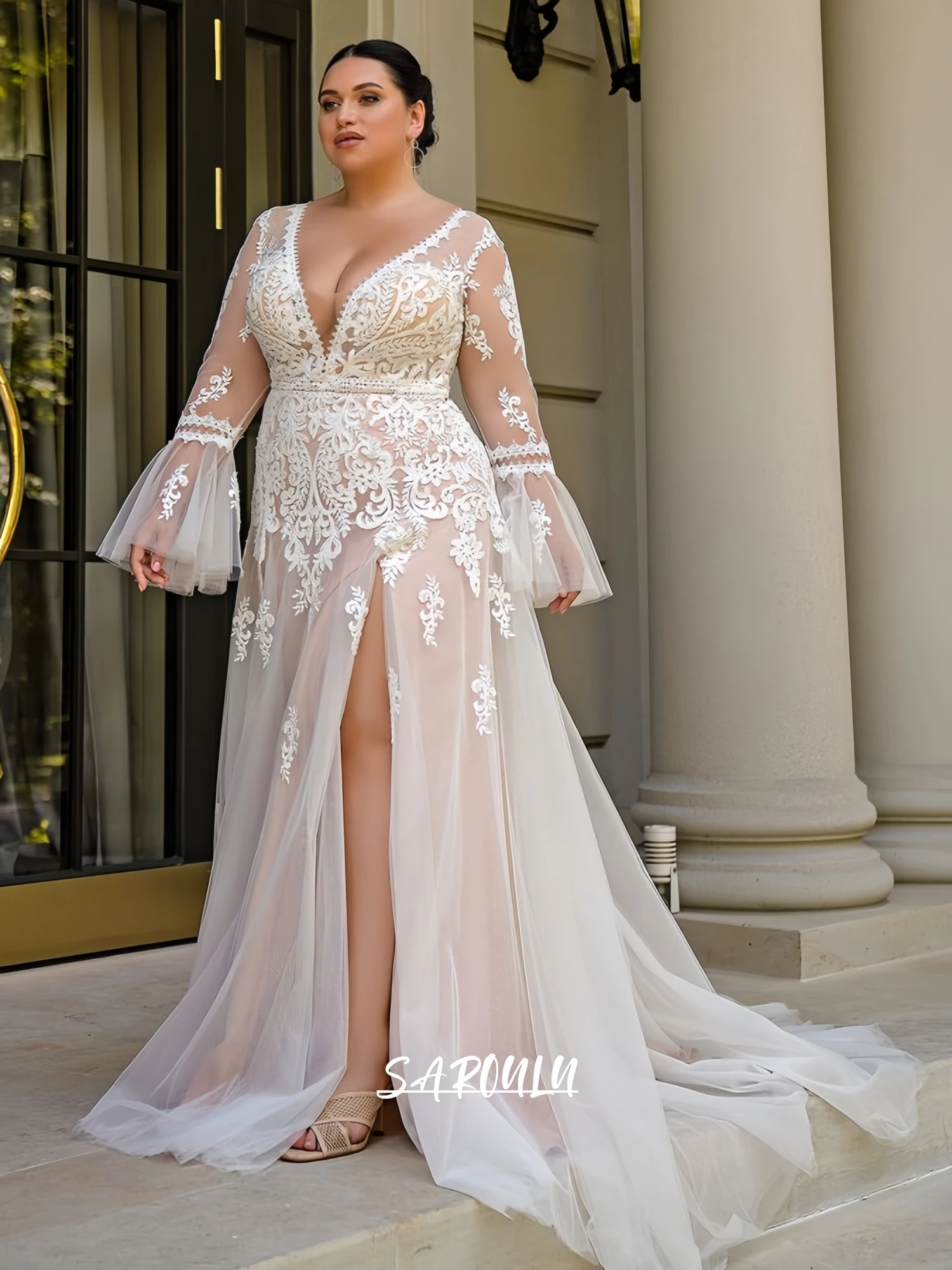 

Plus Size Wedding Dresses for Women 2025, Long Flare Sleeves, Deep V Neck, Bohemian Lace Appliques Customized Bride Dresses