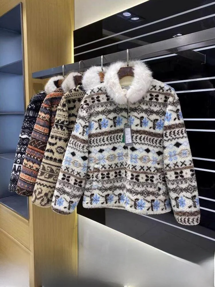 

Thickened Faux Fur Collar Retro Style Women's Jacket Warm Plush Lined Coat Long Sleeve Zipper Closure Geometric Pattern Daily...