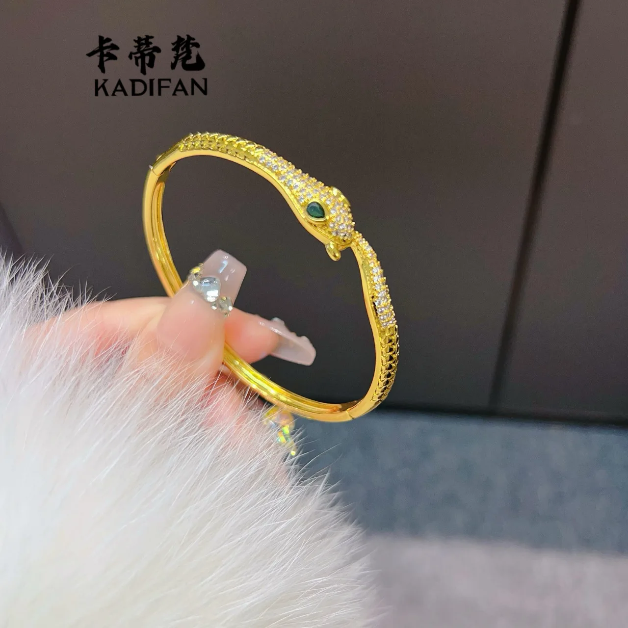 

Luxury 9999 24K real gold dot diamond snake bracelet fashionable European and American style micro snake bracelet buckle