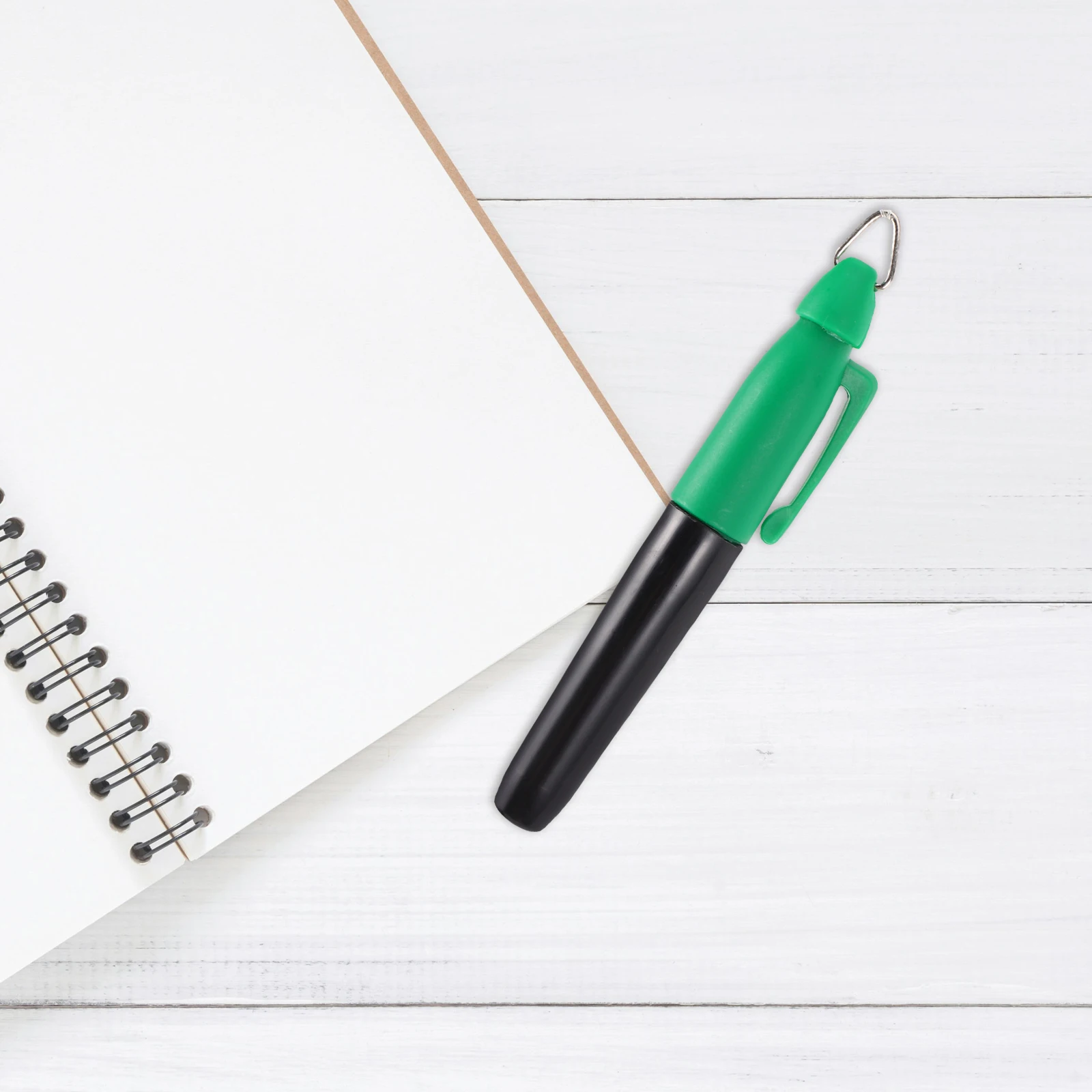 

4Pcs Golf Ballpoint Pen Set Mini Marker Tools with Triangle Hooks for Putting Green Alignment and Training Drills