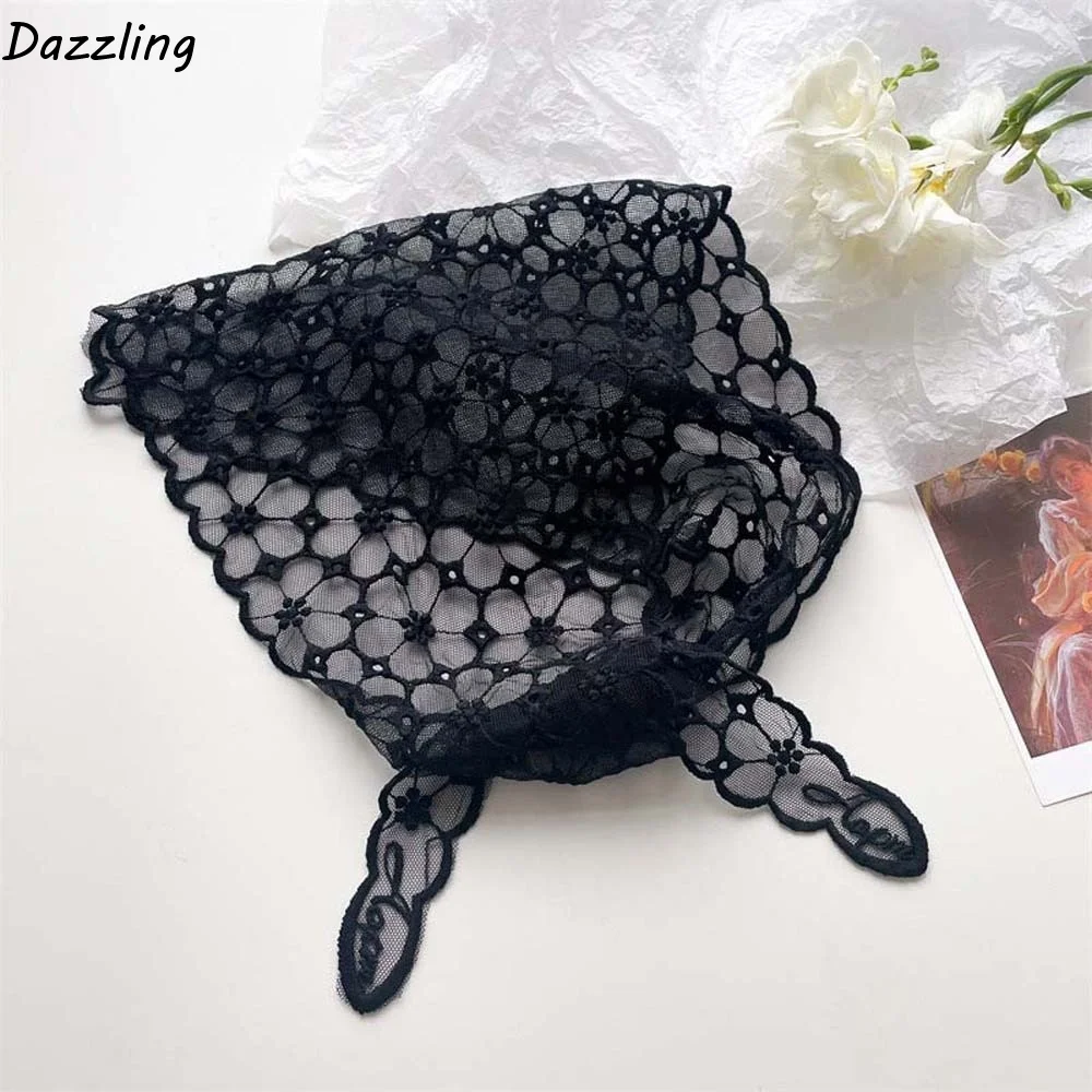 

Breathable Lace Triangle Scarf Lightweight Wraps Thin Embroidered Flowers Headband Pastoral Style Polyester Triangle Waistband