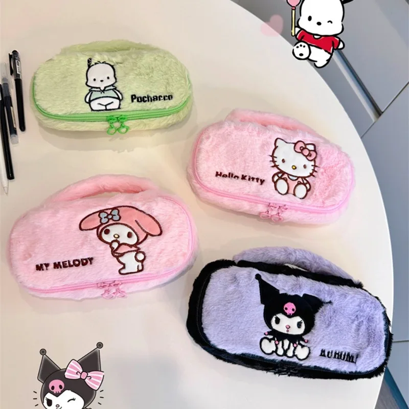 

Kawaii Hello Kitty Cute Anime Makeup Bag Handheld Storage Bag Portable Large Capacity Plush Pen Bag Wholesale Women Accessories