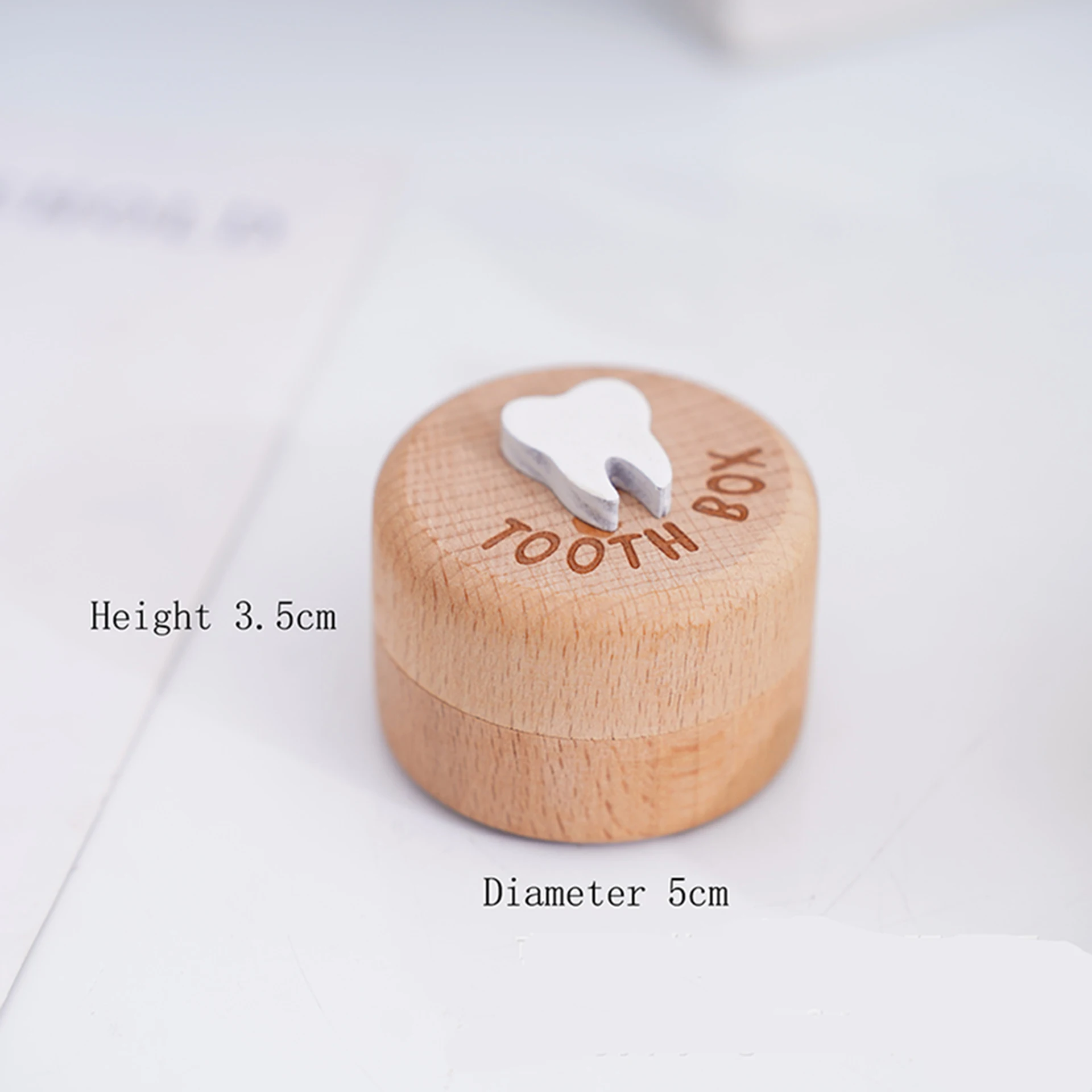 Simple circular solid wood baby teeth storage box with engraved words to commemorate baby teeth, fetal hair, and precious storag