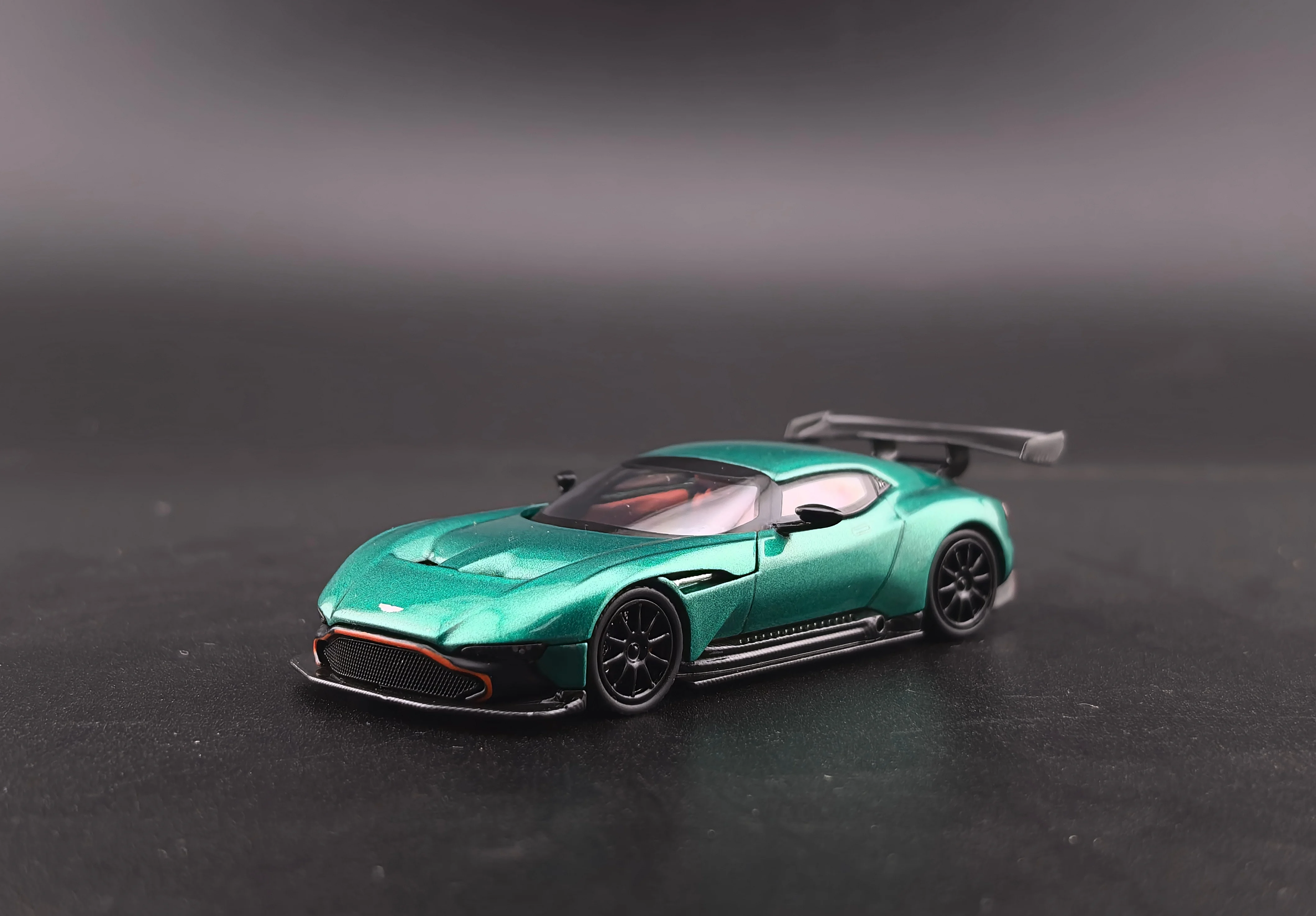 New Fine Works 1:64 Aston Martin Vulcan Alloy Model Opening Hood