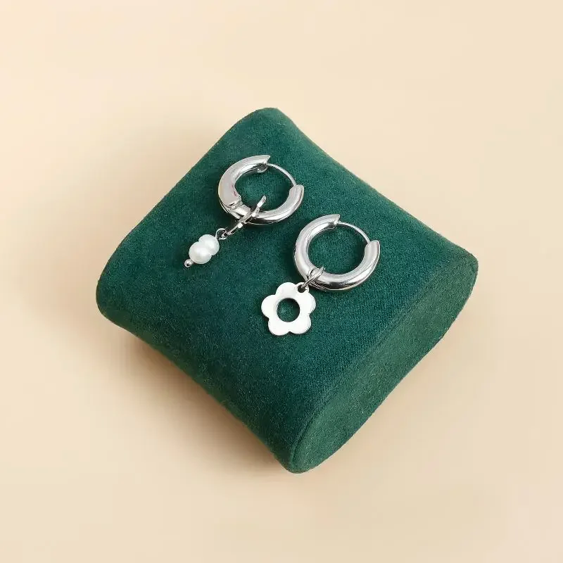 Punk Silver Color Asymmetry Flower Hoop Earrings For Women Fashion Red Zircon Heart Earrings Party Jewelry Accessories Gifts