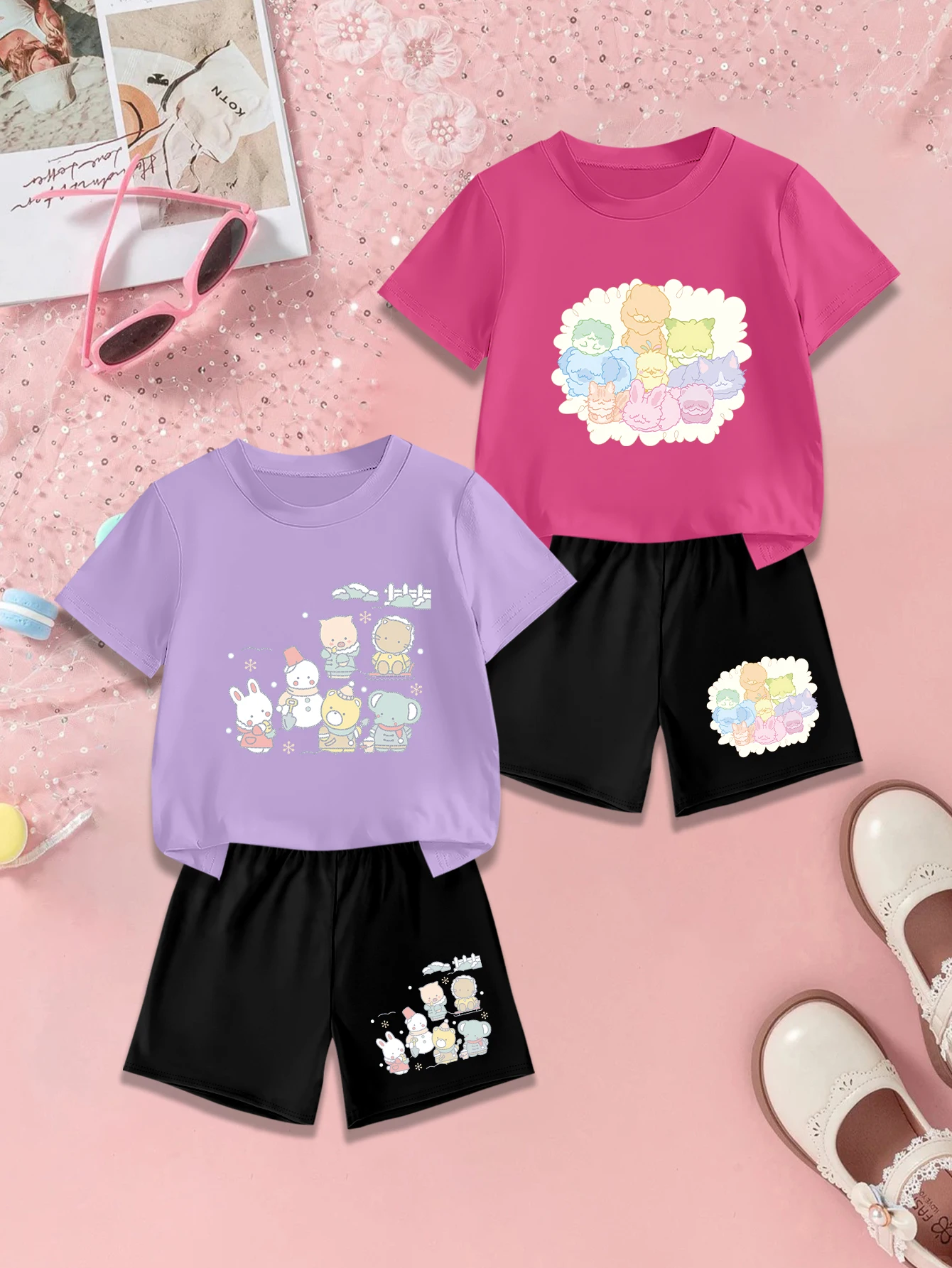 

Комплект из 4 предметов: летняя футболка и шорты для девочек, с принтом мультяшных животных и снеговика.