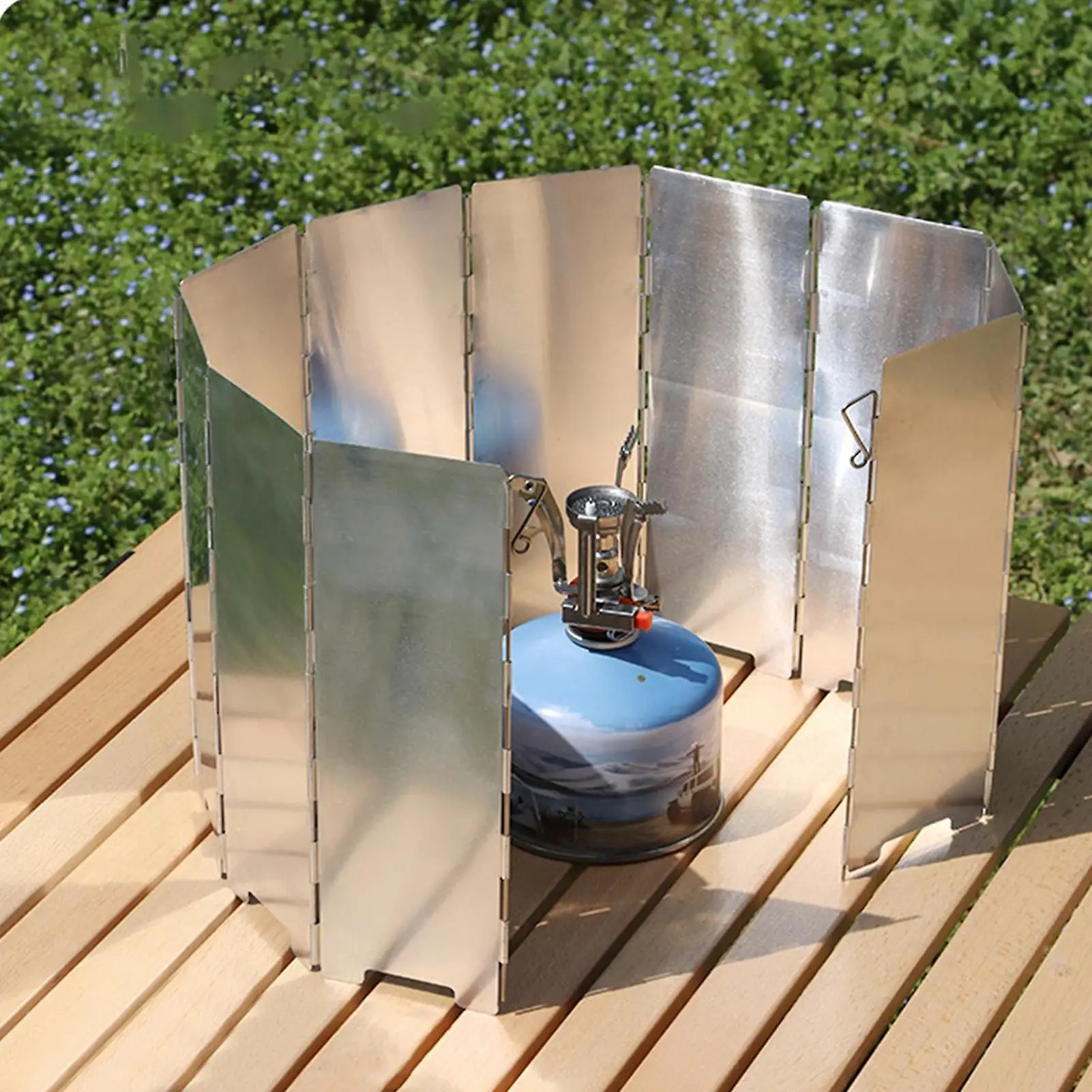 Camp Stove Windscreen Grill Wind Blocker For Hiking Weatherproof Stove Windscreen For Outdoors Beach Picnic Camping Survival view 2