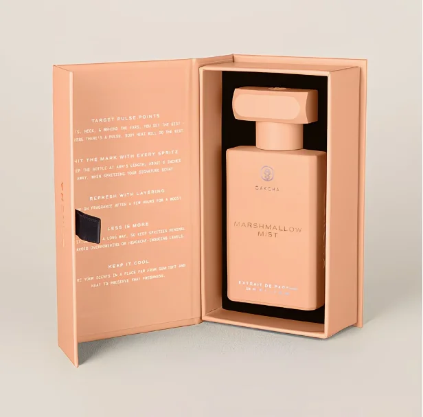 

Долговечный, свежий, богатый цветочными и фруктовыми ароматами, компактный и портативный, идеально подходит для любого случая.