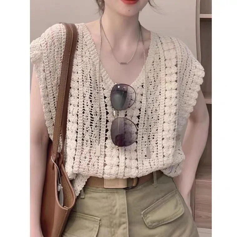 Summer New Fashion Hollow Hook Flower V-Neck Vest Sleeveless Knit