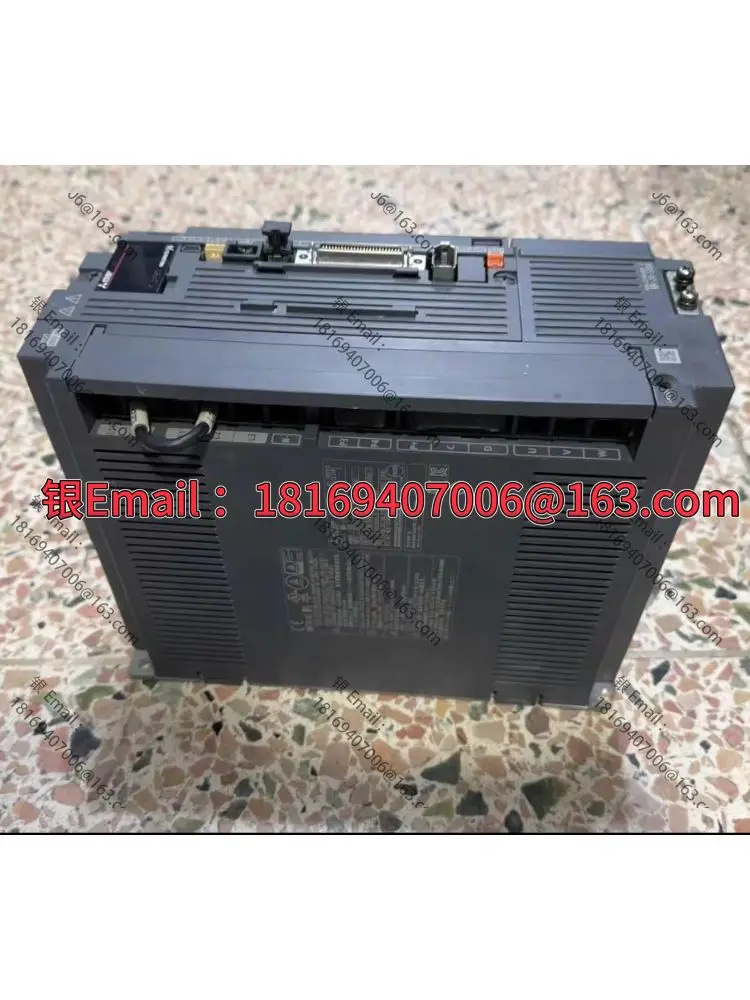 Unidade usada, funciona bem MR-J4-500A