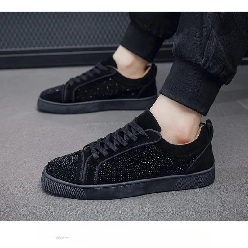 New Men's Casual Flats Fashionable With drill Designer Sports Shoes Breathable comfort Youth walking running outdoor footwears