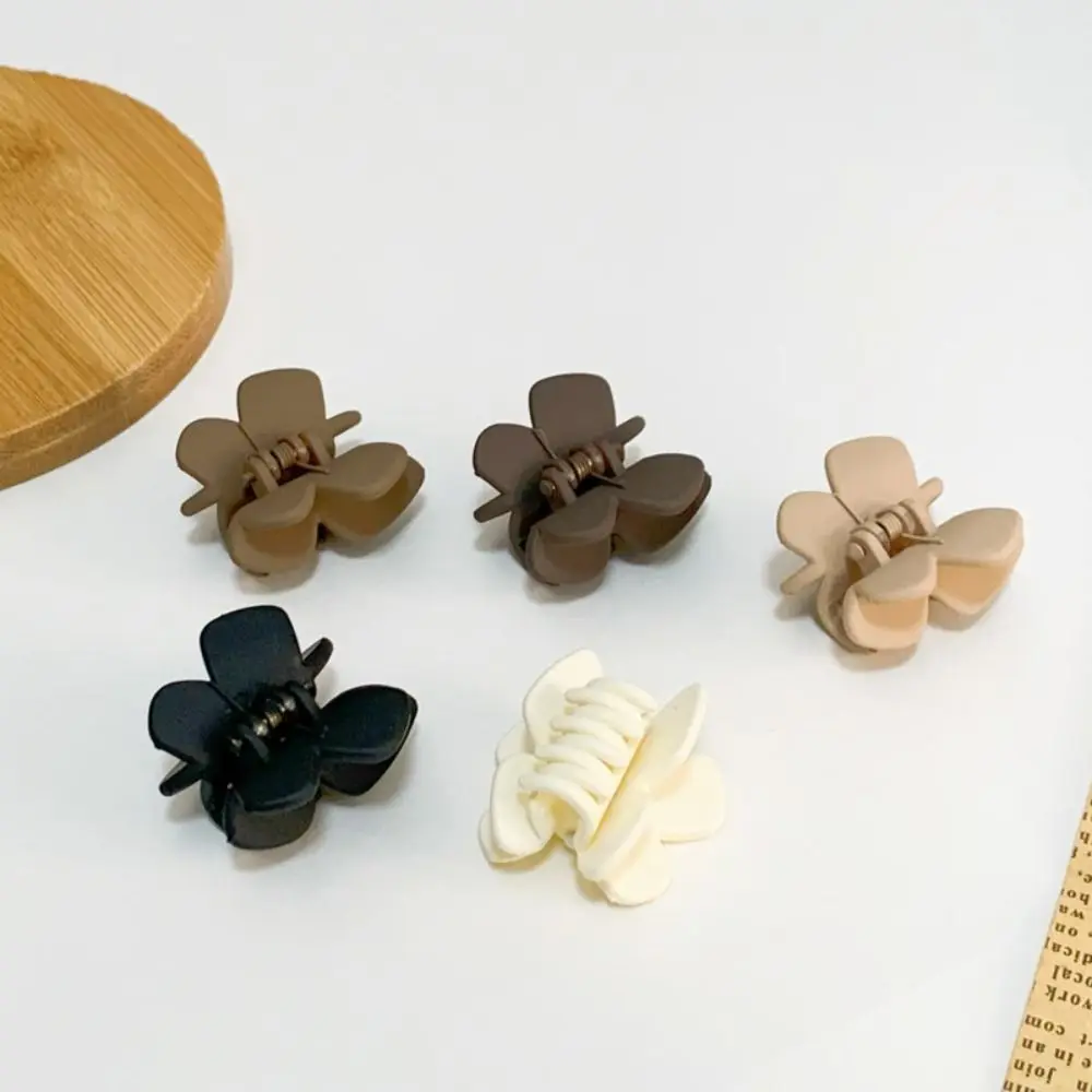 1PC Retro Cartoon Small Hair Claw Clip Headwear Butterfly Hairpin Hair Accessories Headdress Barrette Women