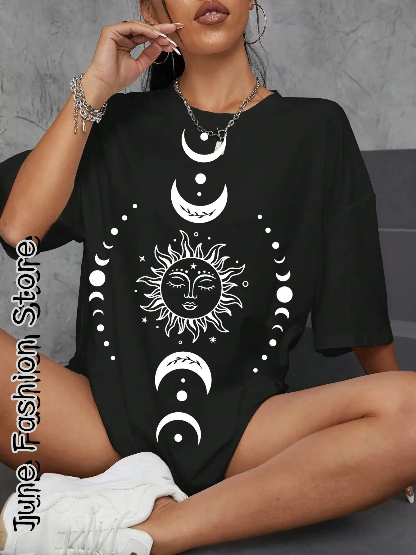 Women's Vintage Cotton Plus Size T-Shirt Clothing Women's Cartoon Sun Moon Graphic Top T-Shirt Girls Street Clothing