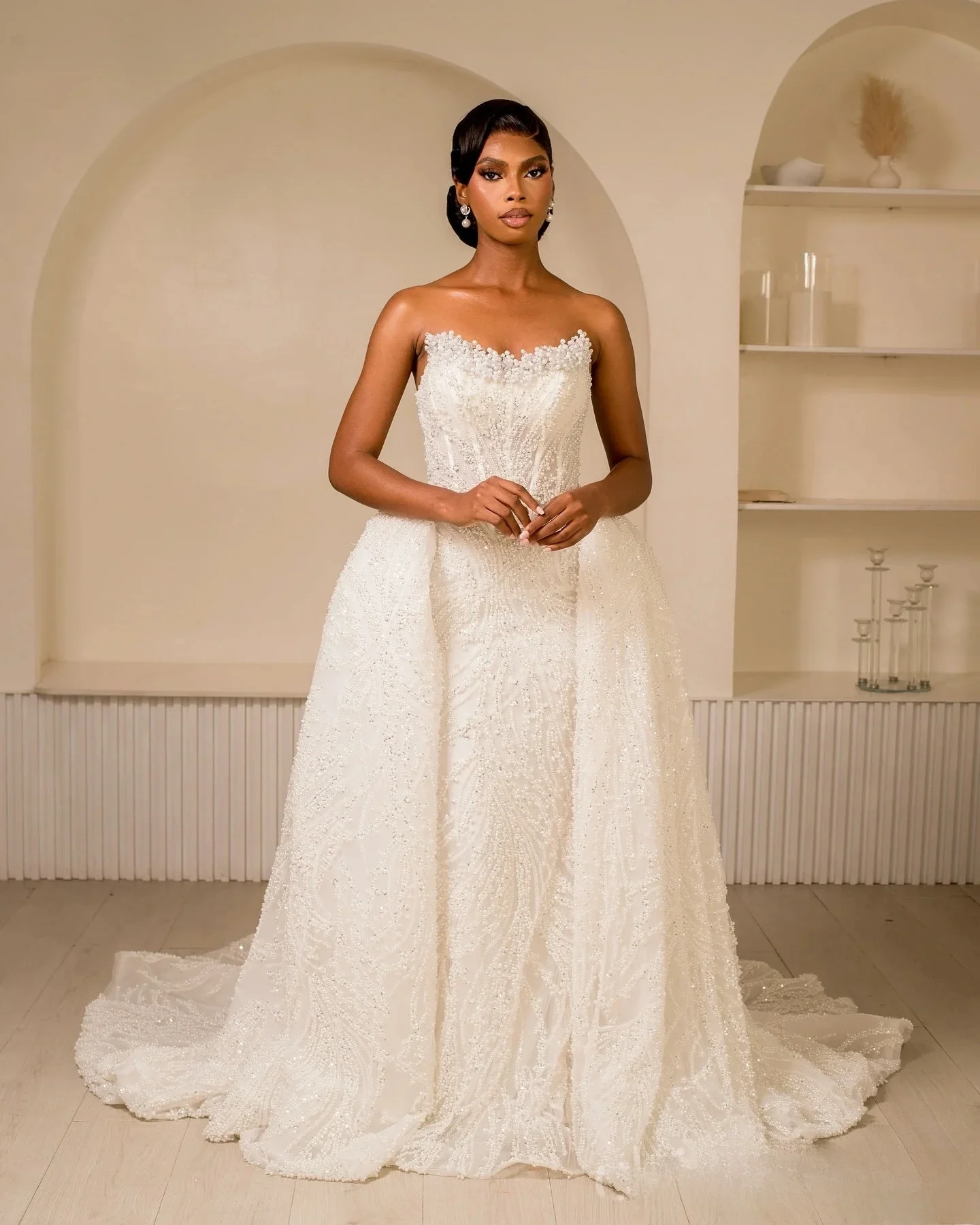 

Customized Strapless Handwork Heavy Pearls Beads Luxury Wedding Dress Vestidos Noivas Plus Size Detachable Train Bridal Gown