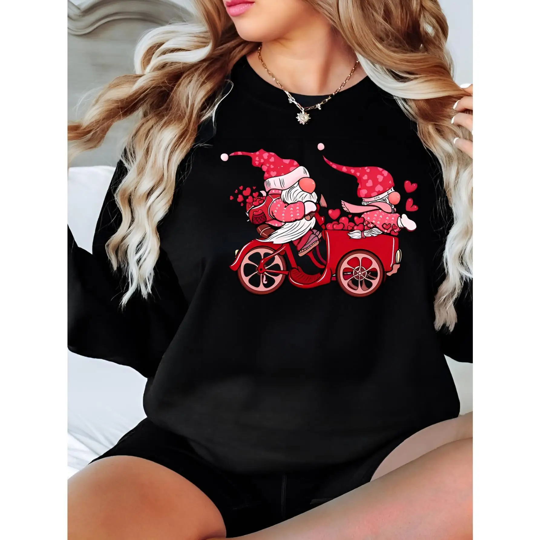 

Christmas Gnomes Graphic Sweatshirt for Women, Cute Heart Print Crewneck Pullover, Winter Holiday Funny Gifts Top