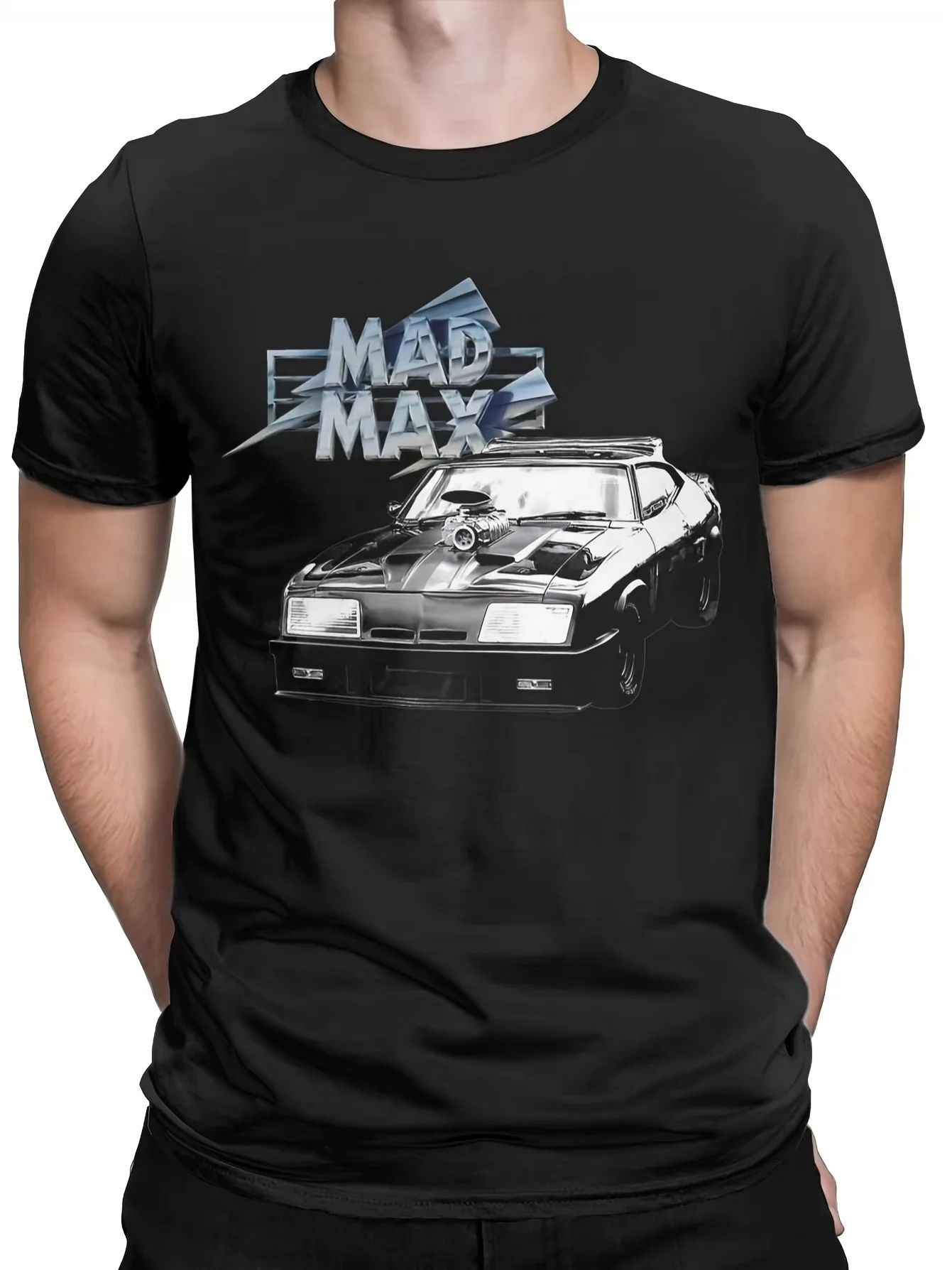Mad Max Grafik-T-Shirt - Auffälliges schwarzes T-Shirt mit ikonischem Auto-Design, lässiger Rundhalsausschnitt, kurze Ärmel