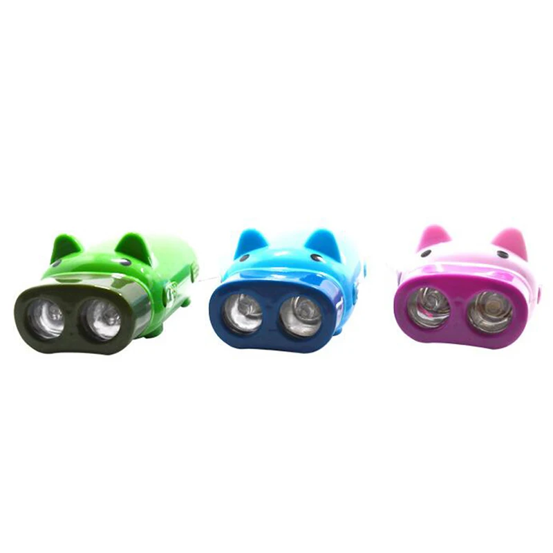 Mini mão pressão porco tocha auto-geração LED piscando lanterna portátil luz com 2 LEDs (cor aleatória)