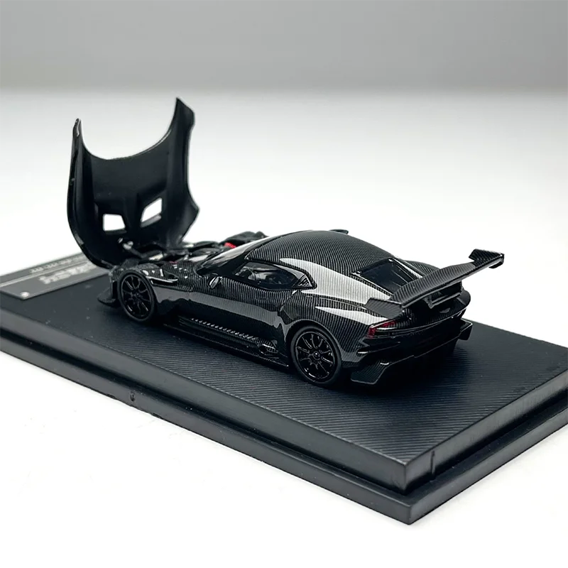 

Коллекционная модель автомобиля Fine Works 1:64 из сплава Vulcan: сувенир, украшение, подарок для хобби и коллекционирования