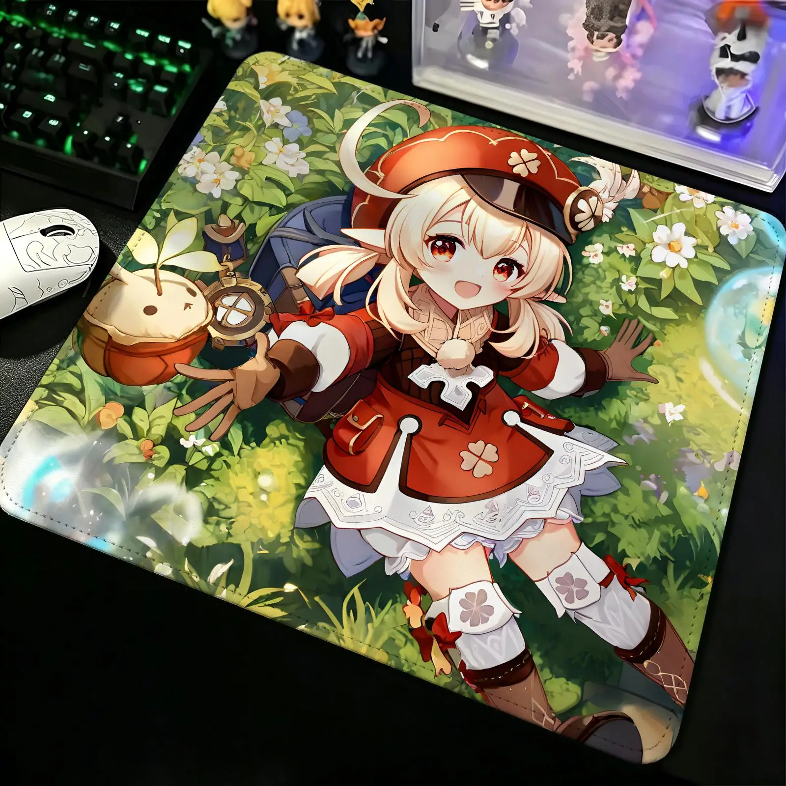 Compact Gaming Mat Reinforced Stitched Border, genshin impact Klee S/M/L Sizes Portable Laptop Desk Pad for Office & E-sports