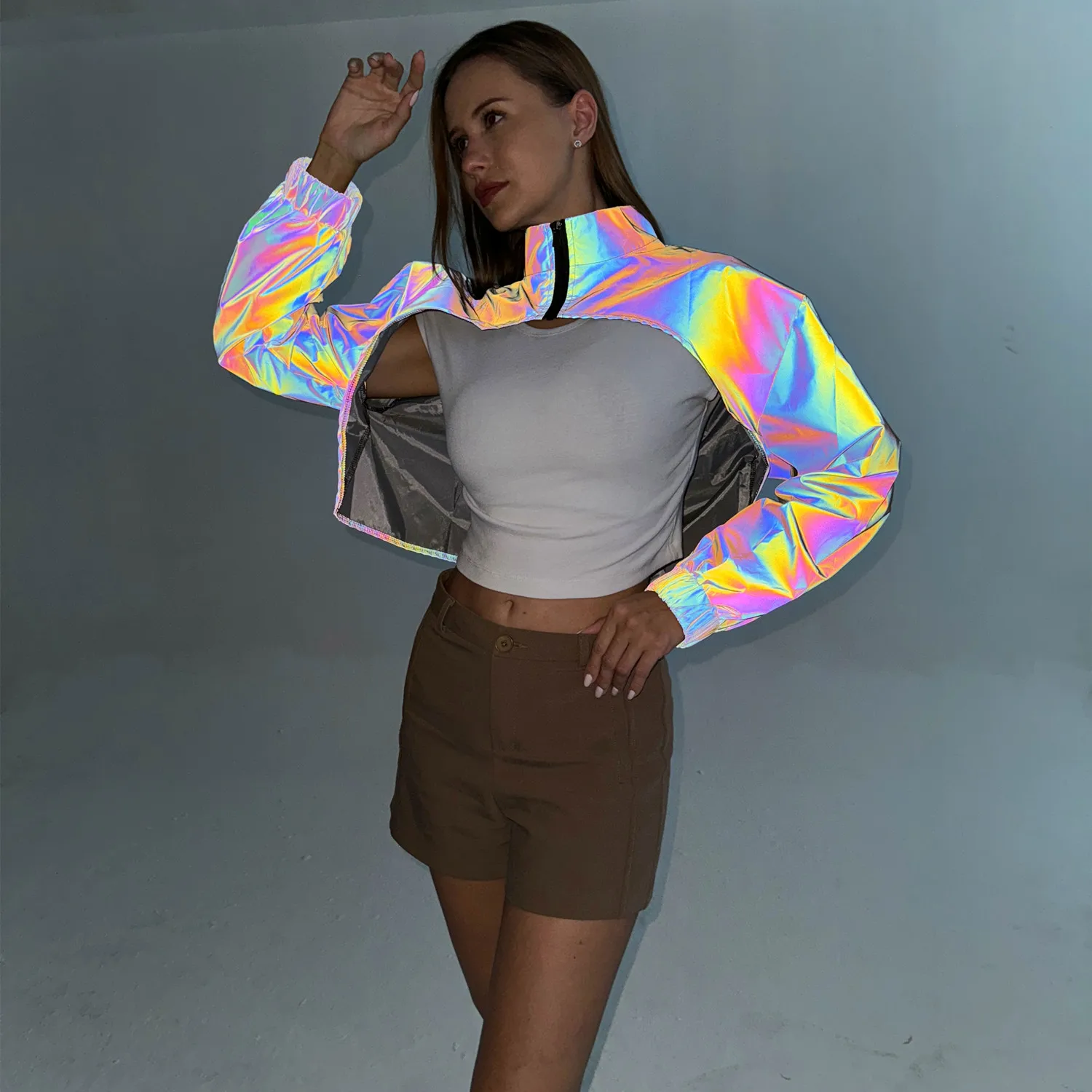 女性用反射クロップドジャケット,レインボーカラー,ストリートウェア,パンク,ヒップホップ,セクシー,長袖,ケープ,ライトケープ,秋,2024