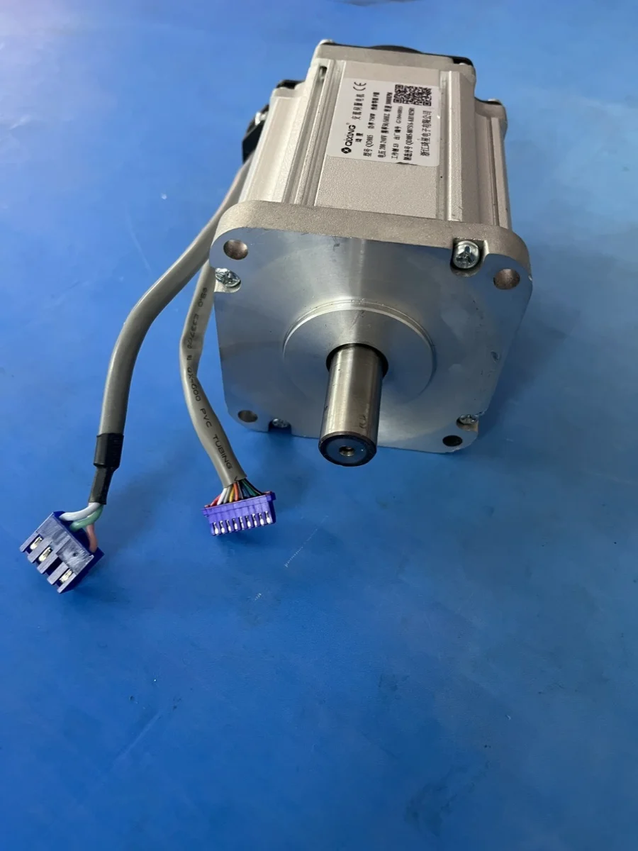 Industrial Sewing Machine Accessories Computer Synchronous DY Servo Motor Qixing Third Generation Qd885 Motor 628 System Electro