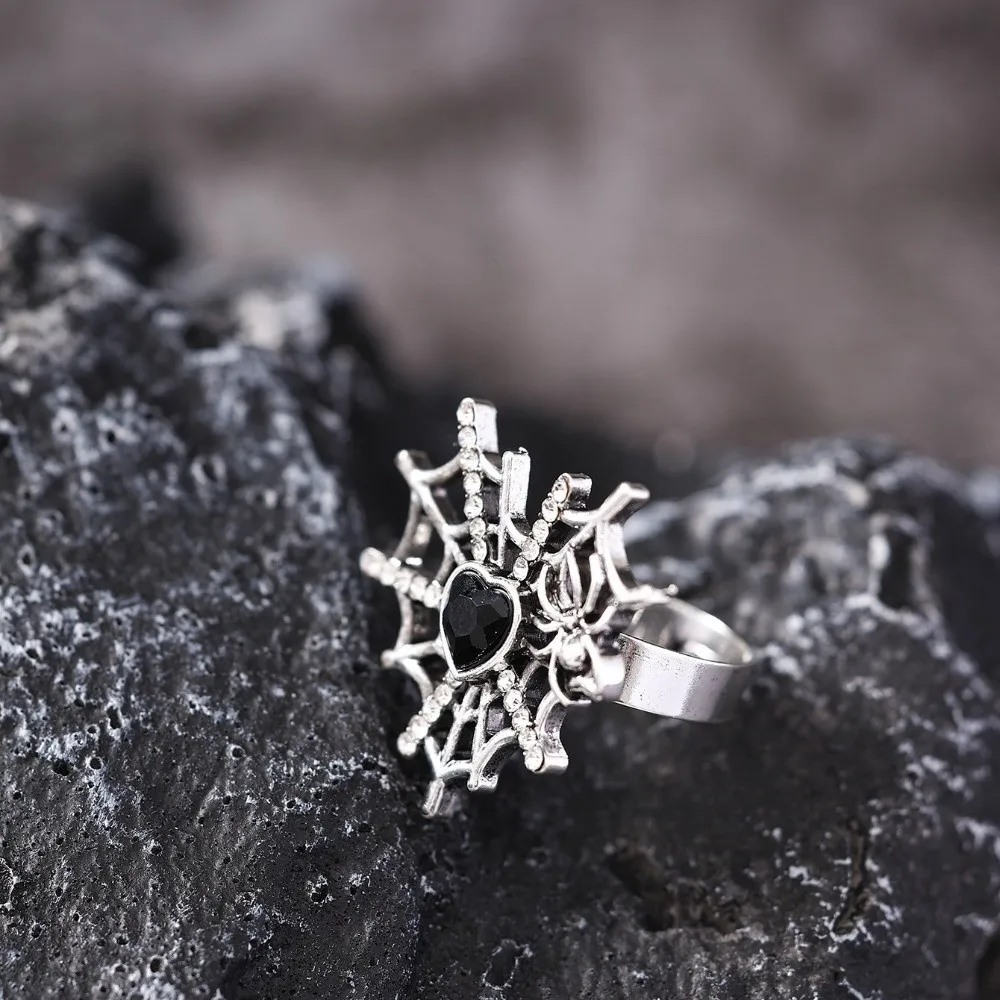 

Alloy Gothic Bat Ring Dark Fashion Shiny Rhinestone Spider Web Heart Ring Adjustable Punk Halloween Opening Ring Festival Style