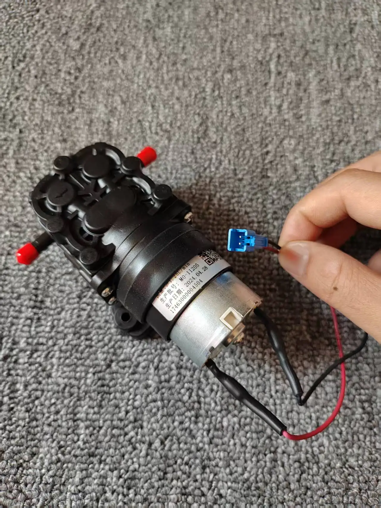 مناسبة لتنقية المياه ميديا MRO1990-100G المضخة الصغيرة GMB-G-14500، 24 فولت، 1.25 لتر/دقيقة