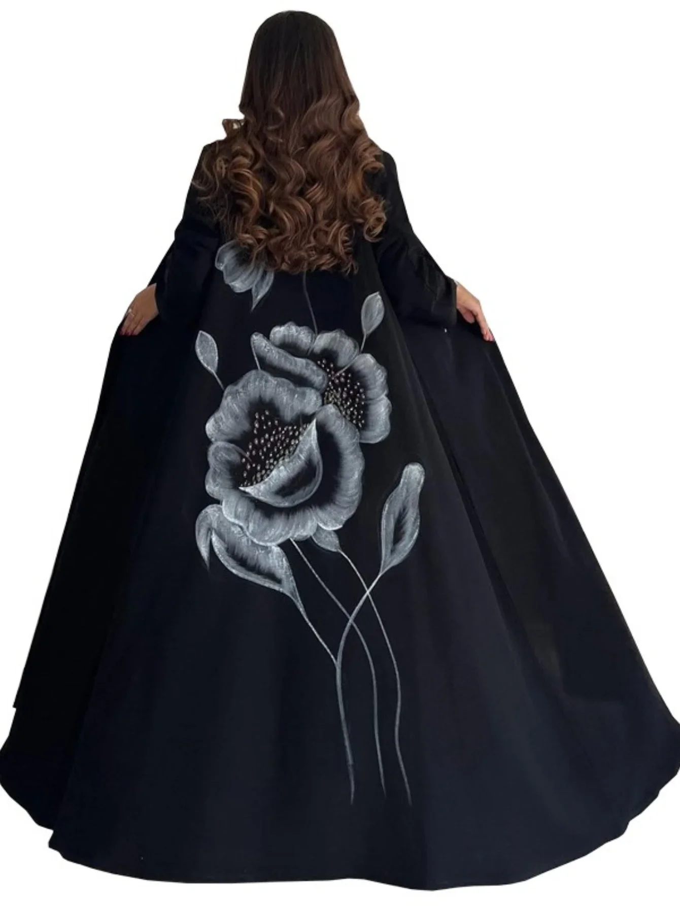 ชุดเดรสคาร์ดิแกนปักลายสำหรับผู้หญิงในเทศกาลอีด  ชุดคลุมมุสลิมสำหรับเดือนรอมฎอน สไตล์ซาอุดิอาระเบีย ชุดคลุมแบบเปิด  เสื้อคลุมยาวแบบดูไบ โมร็อกโก คาฟตัน 2026