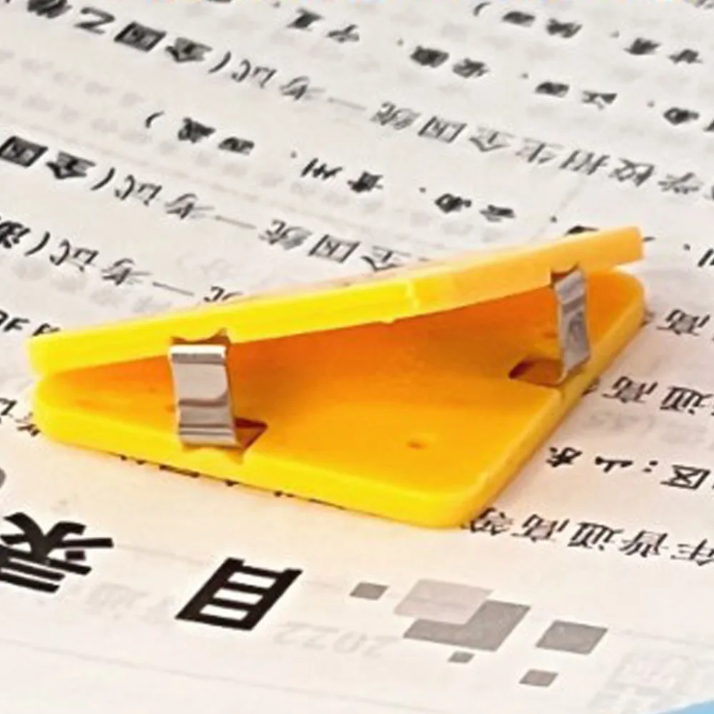 40Pcs Yellow Corner Paper Clip 3.8*3.8cm Adjustable Page Corner Clip Durable Triangular Triangular Corner Paper Clip