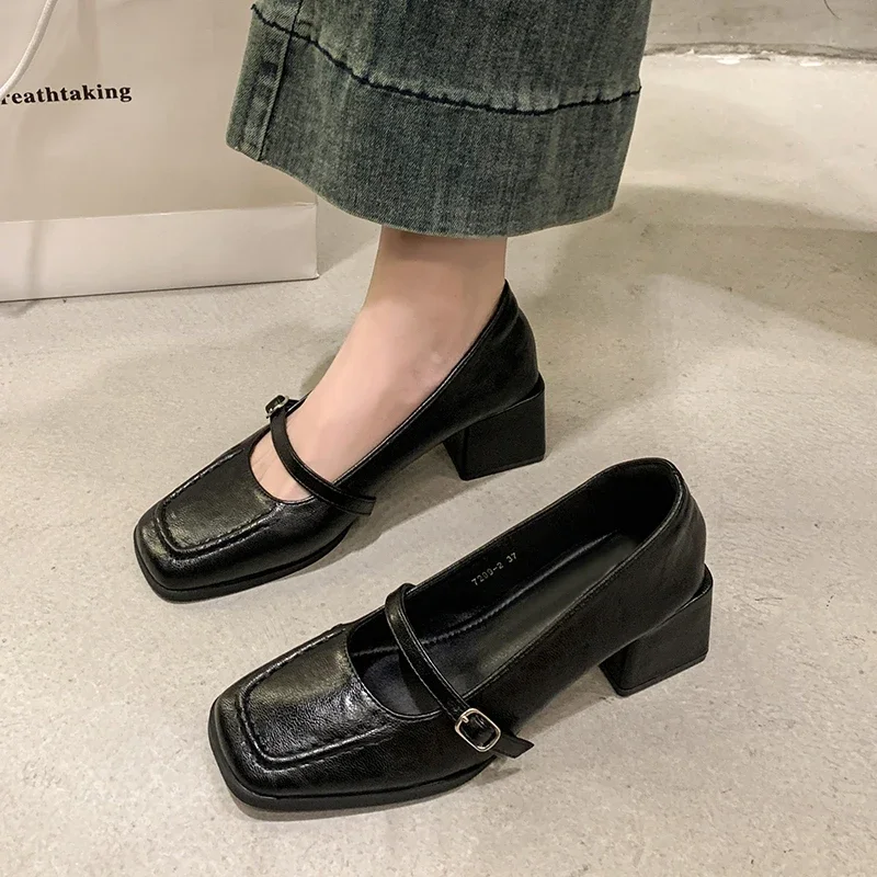 

Женские туфли Мэри Джейн из овчины в стиле ретро, туфли-лодочки на толстом каблуке 2024, винтажная обувь во французском стиле с одним ремешком, весенне-осенние туфли-лодочки с пряжкой