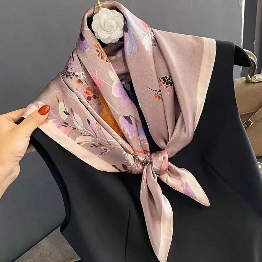 

1Pc Women Korean Style 70cm Square Scarf, Sweet Purple Floral Faux Silk Scarf For Spring, Soft Lightweight Neck Scarf For Daily