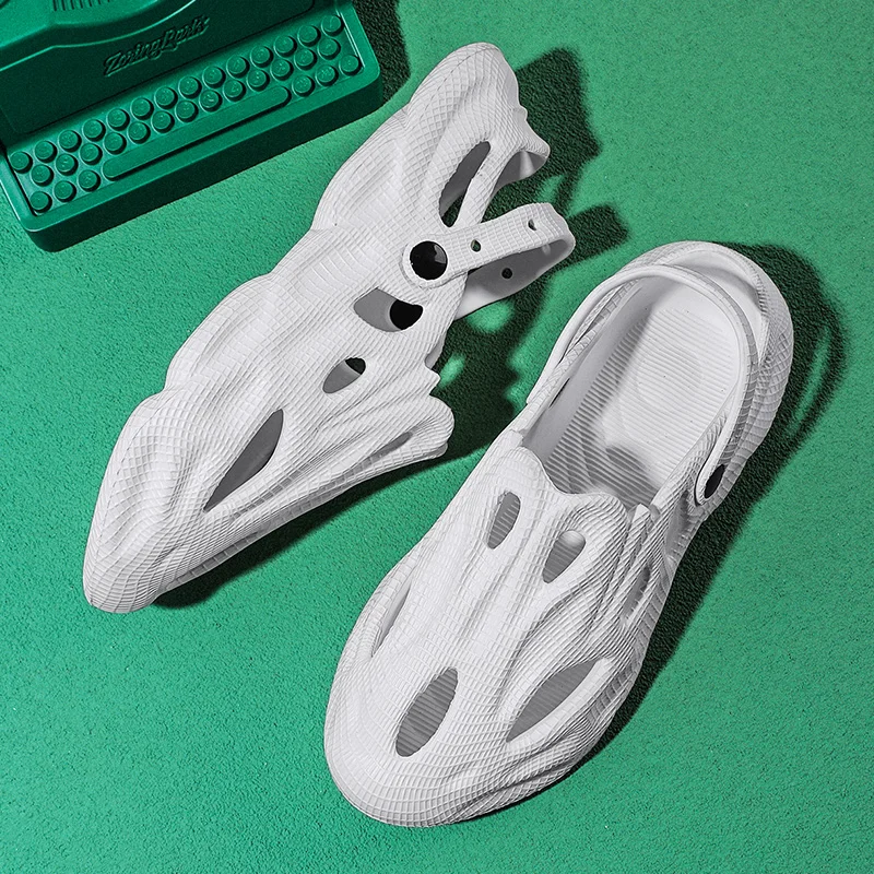 Fashionable and Trendy Men's Style Crocodile Hole Shoes, Breathable and Durable lightweight Casual Home Slippers, Outdoor Sports
