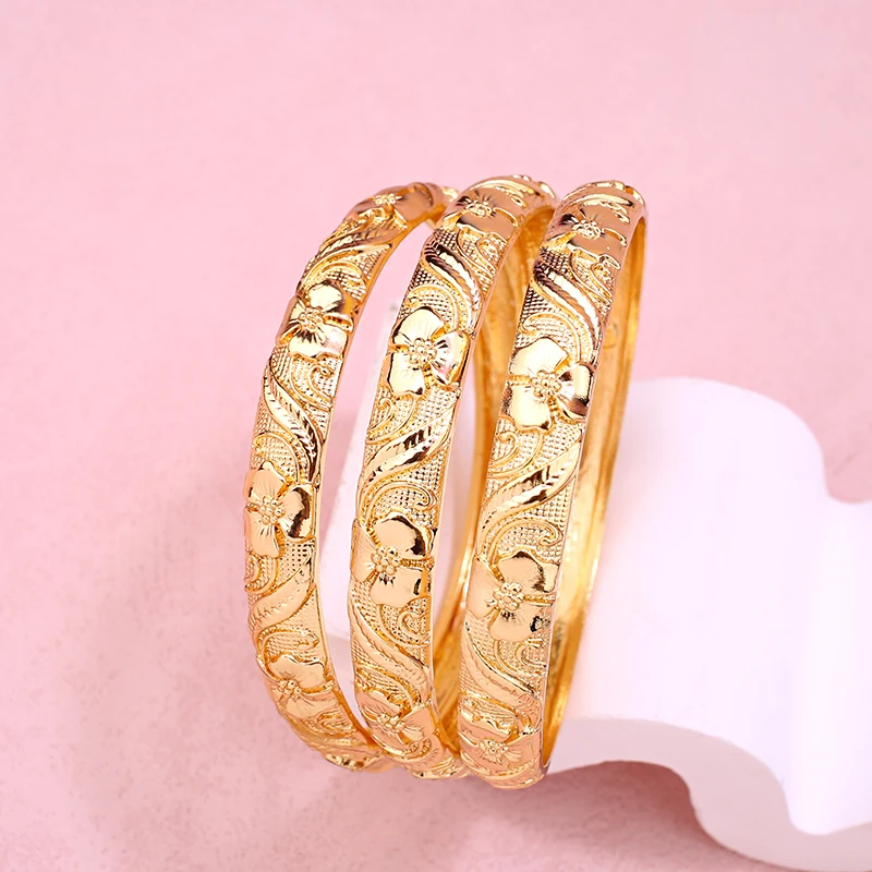 Carved Flower Metal Bangles Gold Plated Dubai Arabic Luxury Women Cuff Bangles Bridal Jewelry Layered Bracelets for Girls