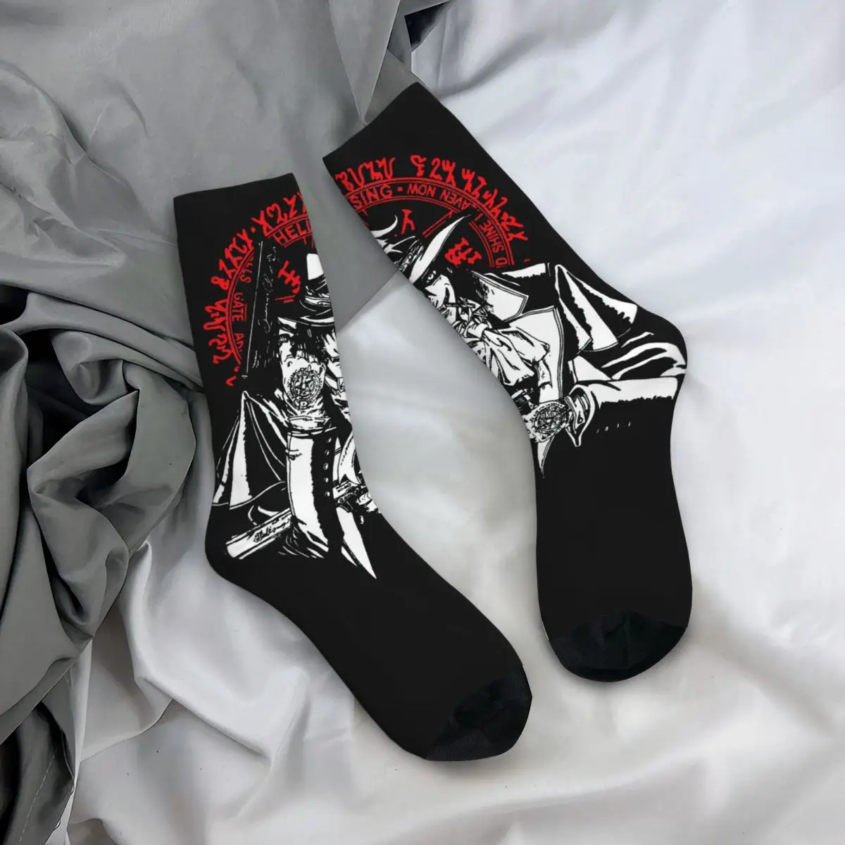 Alucard-calcetines de estilo callejero para hombre, calcetín sin costuras, Vintage, Harajuku, Hellsing, Seras Victoria, Anime, novedad