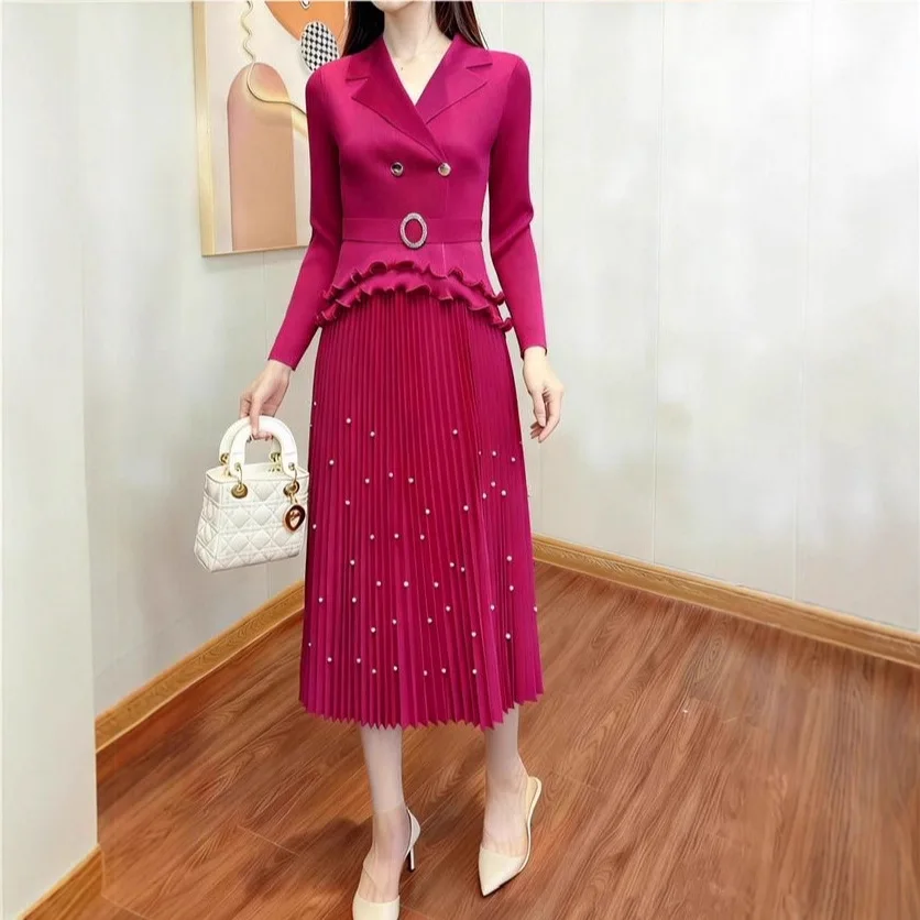 

2025 Autumn and Winter New Solid Color Beaded Pleated Dress Lapel Temperament Loose Dress Elegant Temperament Women's Clothing