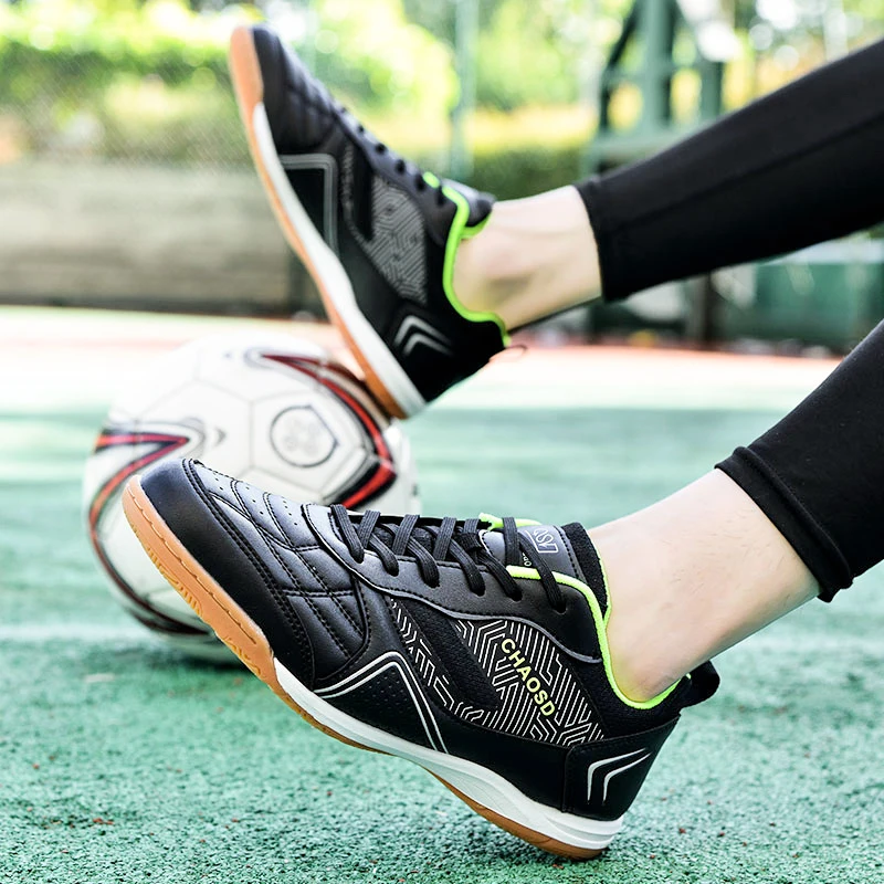 Zapatos de fútbol Futsal para hombres y adultos, botas de fútbol profesionales para interiores, tenis de entrenamiento de fútbol para adolescentes y