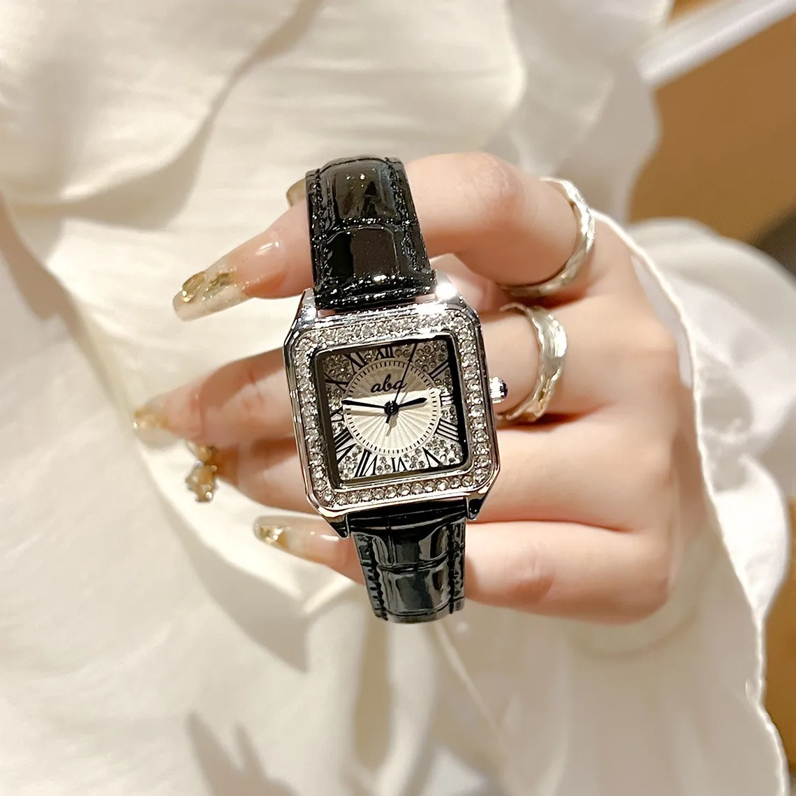 

New Women Watch Light Luxury Brand Business Gold Stainless Steel Ladies Fashion Quartz Watches Female Clock Bracelet Wristwatch