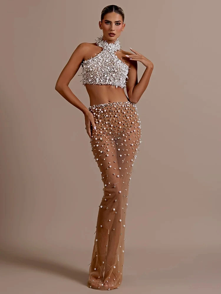 

Макси Коктейльная вечеринка Клубная одежда Вечерние платья Жемчужное бисер Украшенное Холтер телесного цвета Прозрачное сетчатое длинное платье без рукавов