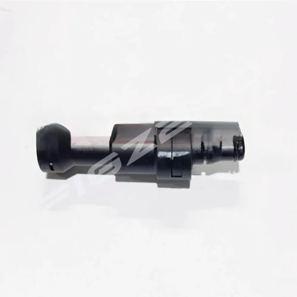 Gearbox Oil Fitting Clutch Slave Pump To Hydraulic Snubber Valve for MAXUS G50