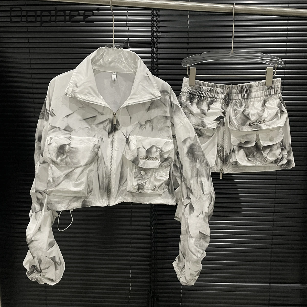 

European Fashion Spice Girl Suit Women Summer Retro Personalized Tie-dye Printing Short Coat Mini Skirt Casual Two-piece Set