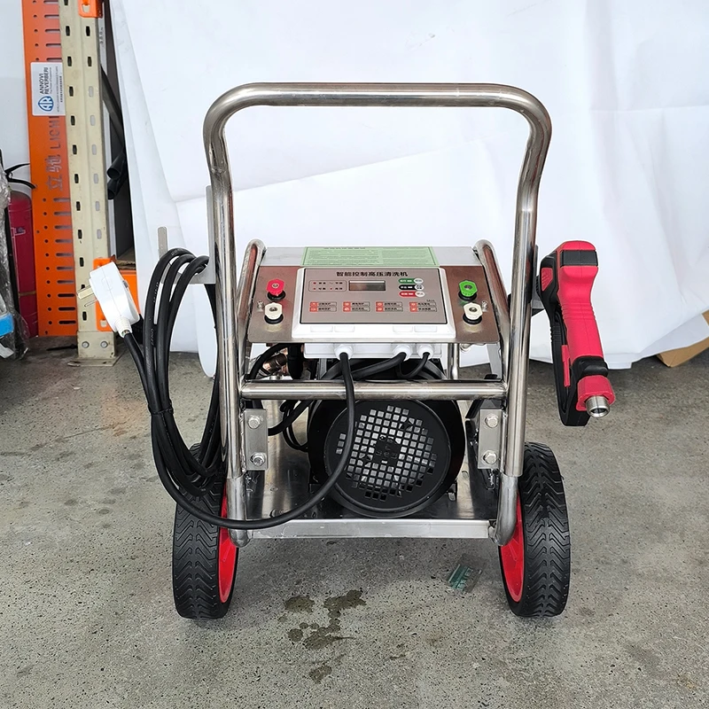 معدات التنظيف الصناعية الجديدة 140BAR/12L عالية الكفاءة مع ميزات المضخة القوية ومكونات التنظيف الصناعية