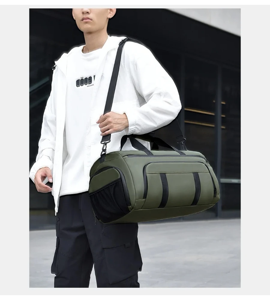 

Two-section Sports Messenger Bag Spacious Unisex Daypack for Short Trips and Water Activities
