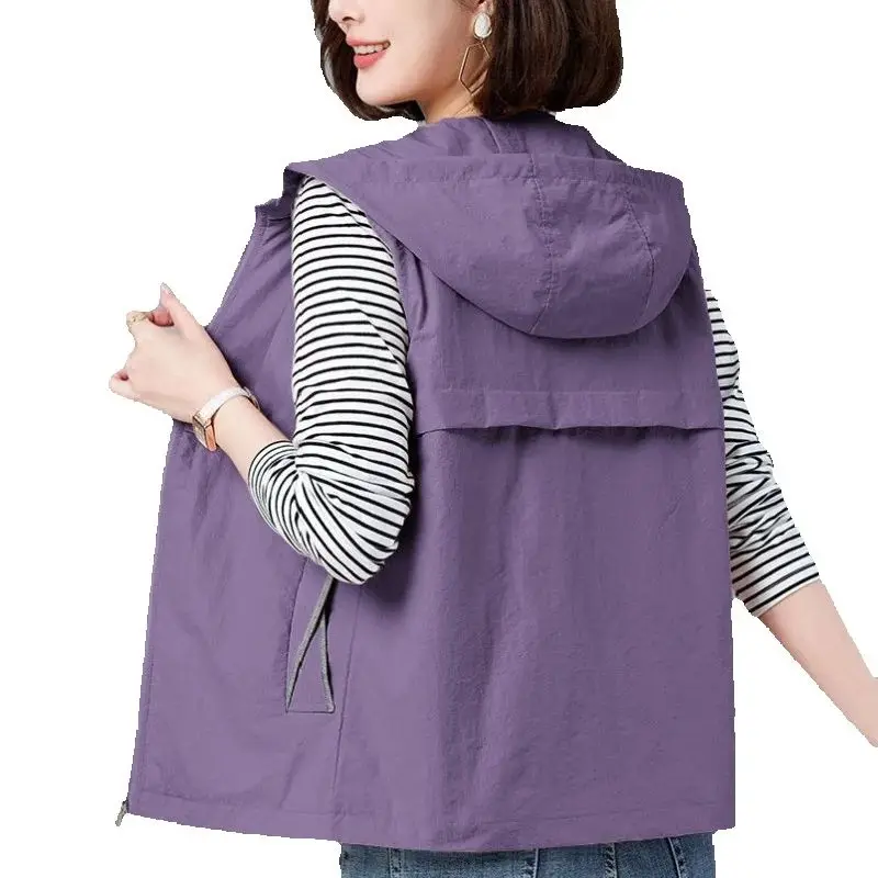 

Spring Summer Women's Vest 2025 New Fashion Hooded Thin Short Sleeveless Jacket Female Waistcoat Casual Tops Women's Clothing