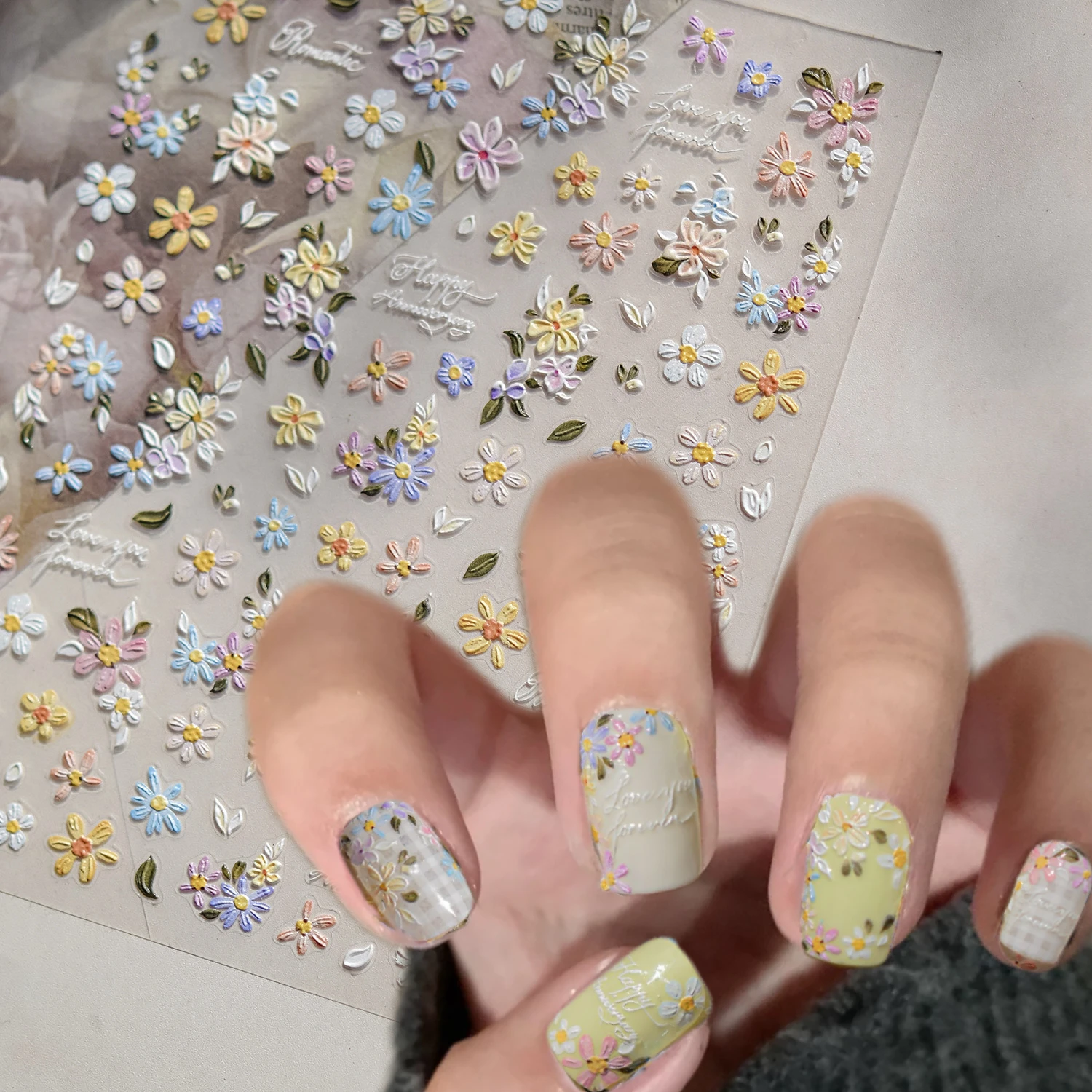 1Pc 5D Colorato Margherita Fiori Foglia Adesivo per unghie Morbido Rilievo in rilievo Carino Margherite Decalcomania per manicure FAI DA TE Floreale giapponese Cursore per unghie