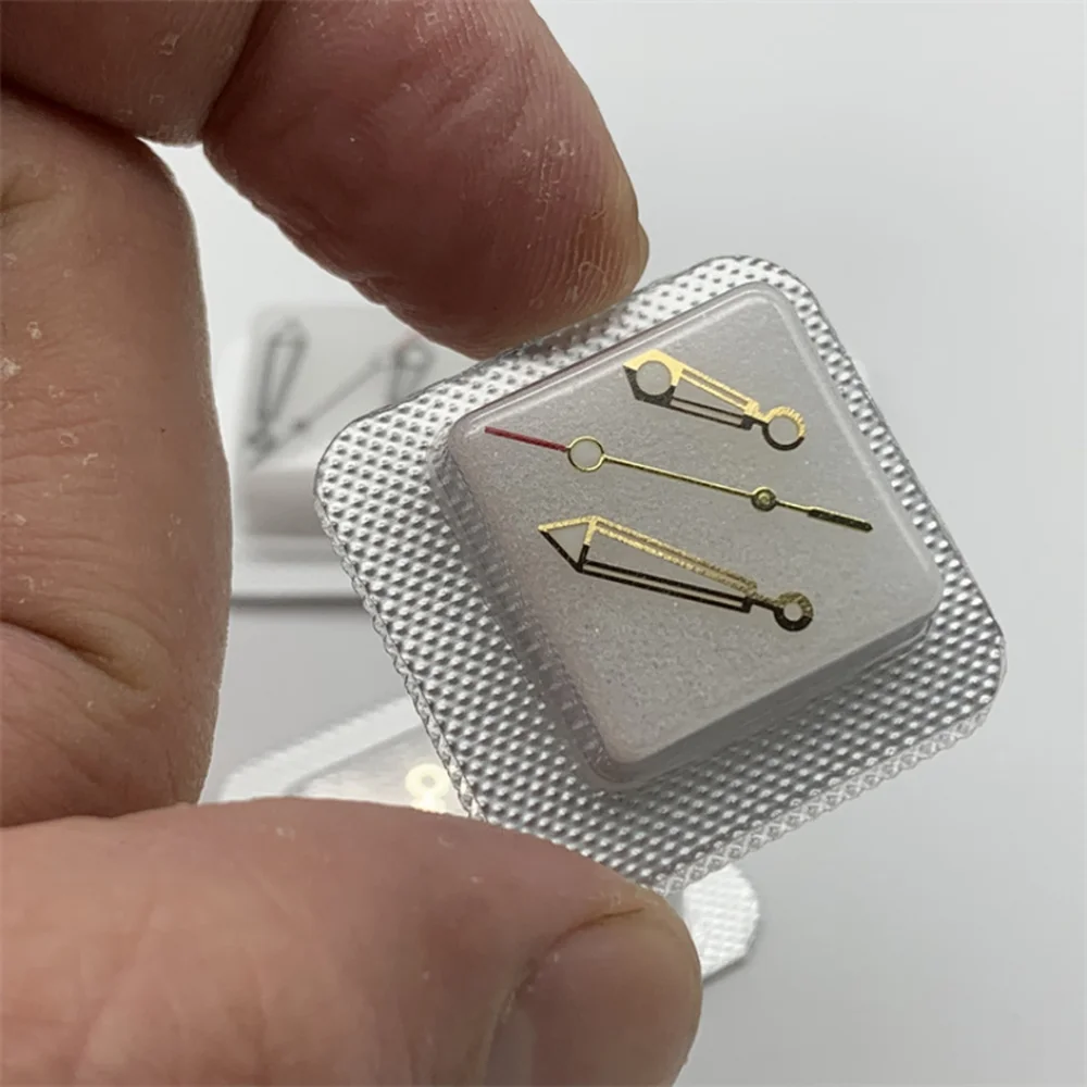 นาฬิกาอุปกรณ์เสริมเข็มนาฬิกาสีเขียวเรืองแสงชั่วโมงนาทีและวินาทีสำหรับการเคลื่อนไหว2824อะไหล่ทดแทนนาฬิกา