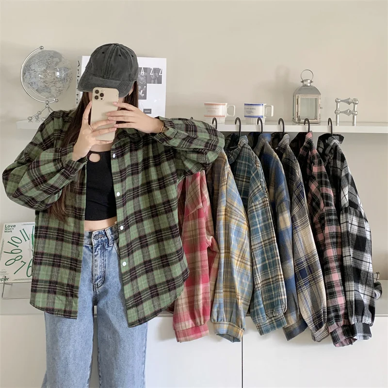 Women Tartan Shirt Long Sleeve Collared Button Up Oversized Plaid Shirt Jacket Grunge Fashion Teenage Girl Spring Summer Outfit