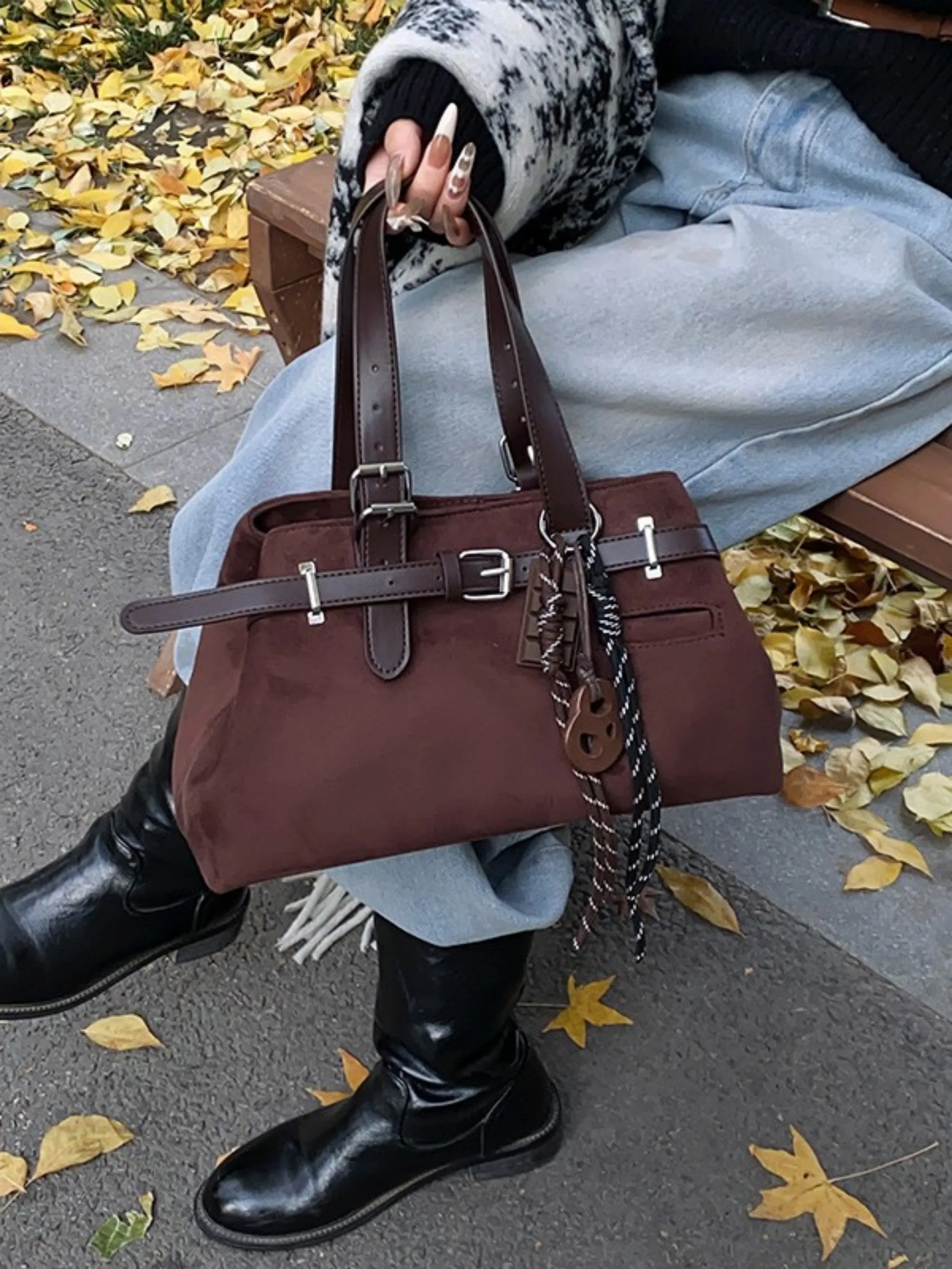 

New American fashion frosted minimalist design handbag with large capacity single shoulder crossbody bag