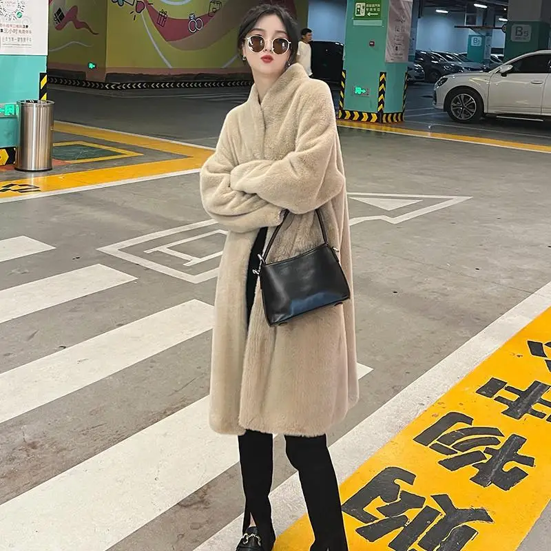 Environmentally Friendly Fur Women's 2023 Autumn/Winter Fur Integrated Imitation Mink Plush Coat Fashionable Chic Mid Length You