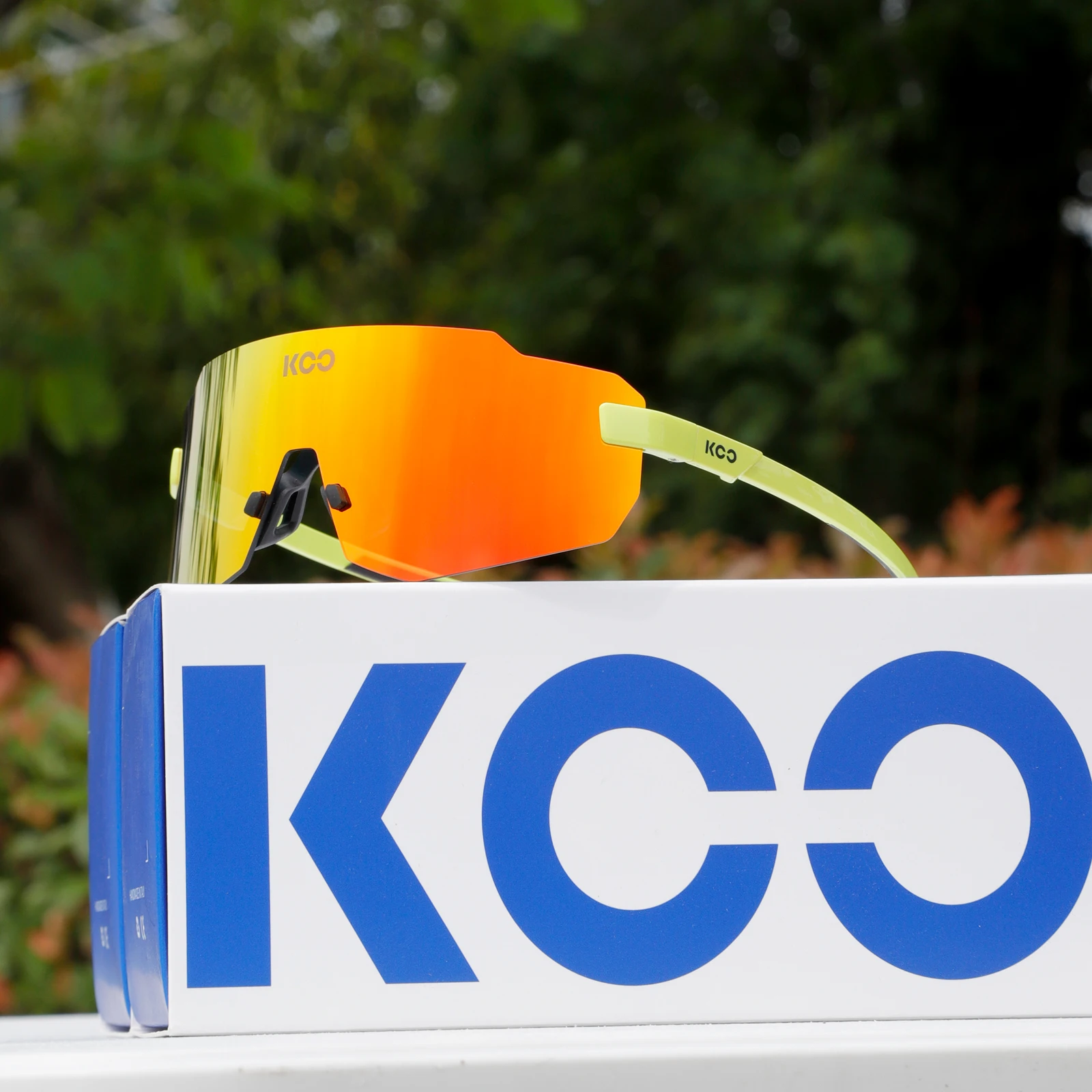 KOO Cycling Glasses with 5 Interchangeable Lenses Polarized Anti Fog UV400 Sports Sunglasses for Road Bike Running Marathon